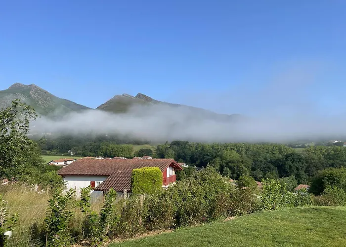 Lataborrea בית נופש סאר